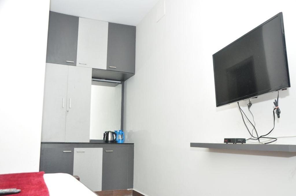 Jsr Homes Йеркод Экстерьер фото
