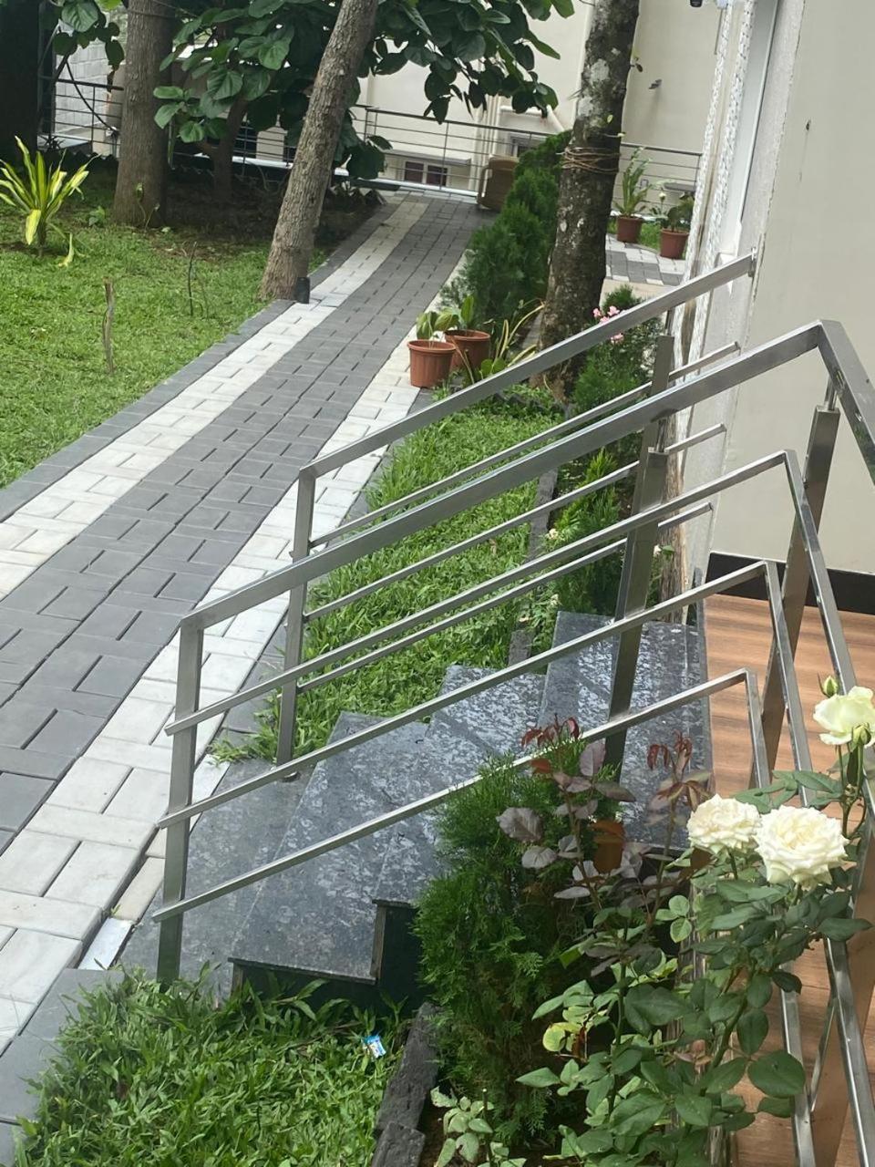 Jsr Homes Йеркод Экстерьер фото